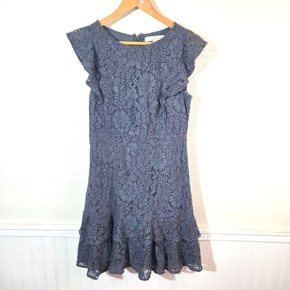 LOFT Purple Floral Lace Ruffle Short Sleeve Dress Womens 8 Medium